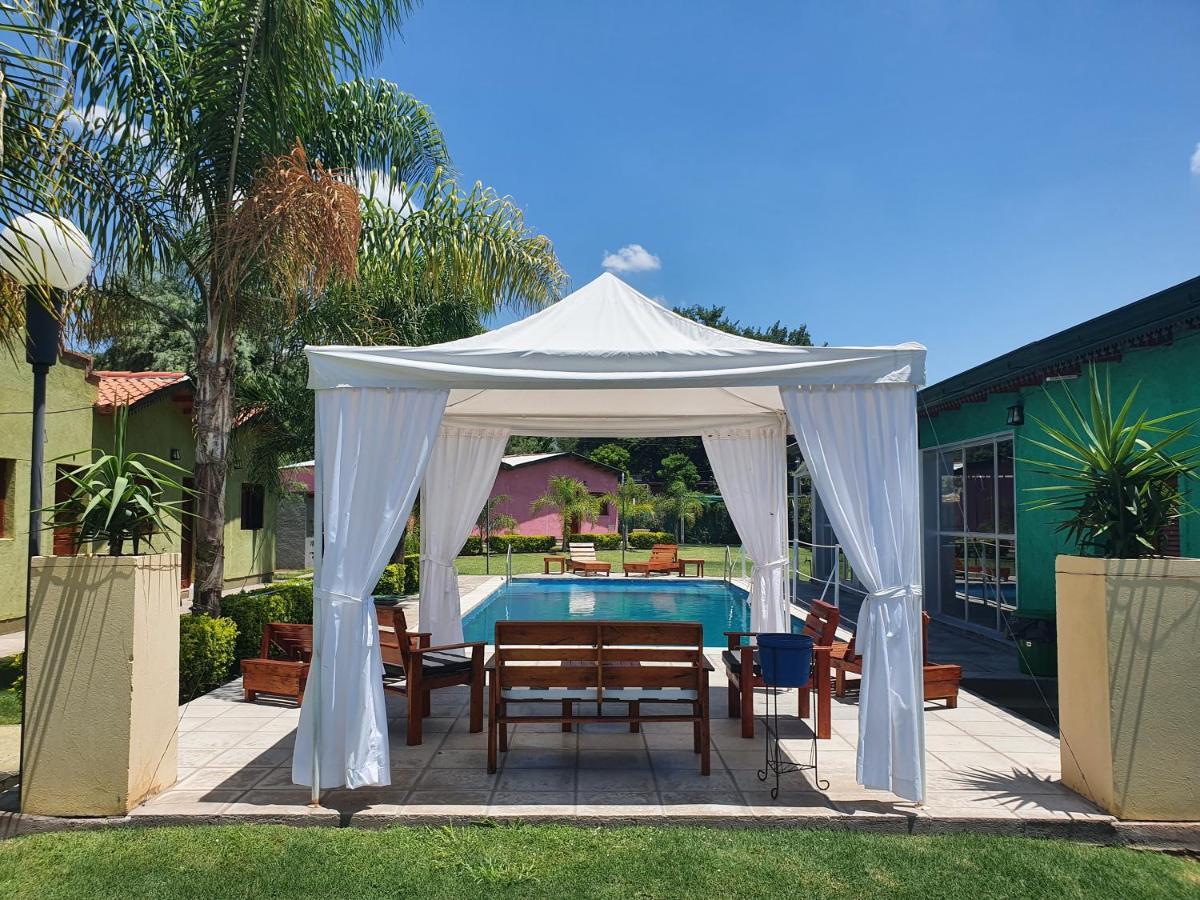 Cabanas Puertas Del Sol La Rioja Exterior foto